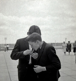 joeinct:Smokers, Paris, by Gérald Bloncourt, 1954