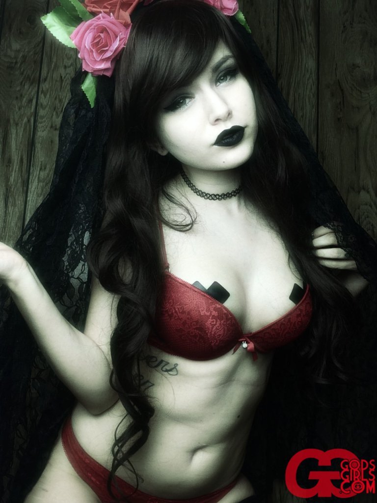 rydenarmani:  Check out my new set “Possessed” on GodsGirls.com! Happy Halloween!
