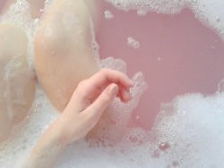 kiittenfairy:  ✿✿✿ soft, pale, destruction,