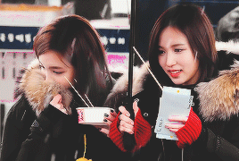 twuce:nayeon and mina for @krystal ♡cr. (♡, ♡)