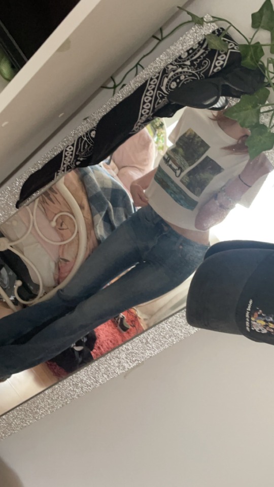 The Flares Are Looking So Good On My Legs Today.