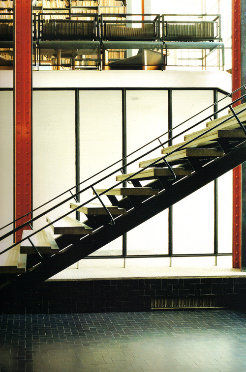 aqqindex:       Pierre Chareau, La Maison de Verre, 1927      