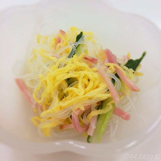foxyaracely:  nishishixxx:  (10/6 社食 カツとじ定食 : No Drink, No Lifeから)
