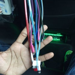 kingjaffejoffer:  nickmaniwa:  56blogscrazy:  These uber drivers be trying to get them five stars no matter the cost   Gawd damn.  The real MVP   I keep an android cord and the old and new iPhone cord for the charger, and that&rsquo;s it. Uber riders