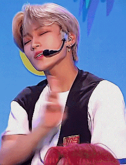 [190618]  The Show :: Wave :: San for @wooyeosang  #ateez#ateezedit#foratiny#ateezlovenet#idolnexusnet#ultkpop#malegroupsnet#kpopco#kpopccc#flashing tw#san#choi san #igm.gif #mine:atz #p: the show  #igm.request #meganbyte#lunanuggets#dreamytag#planetboo#hirueblue#usersoppa#tuserjazzy #tagging your tag just in case but hiiiii i hope you like this 😅😅  #i tried my best 😭
