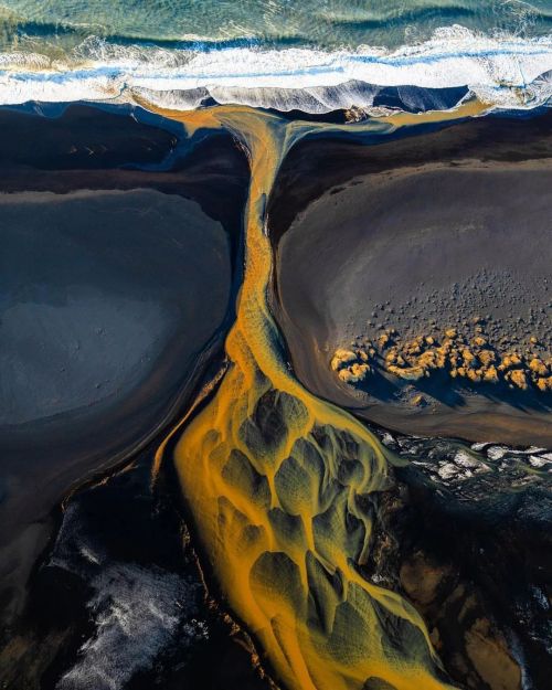 Photo by @chrisburkard Braided river photographed from 3,000 ft above the southern coast of Iceland.