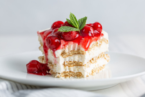 fullcravings:No Bake Cherry Cheesecake Icebox Cake
