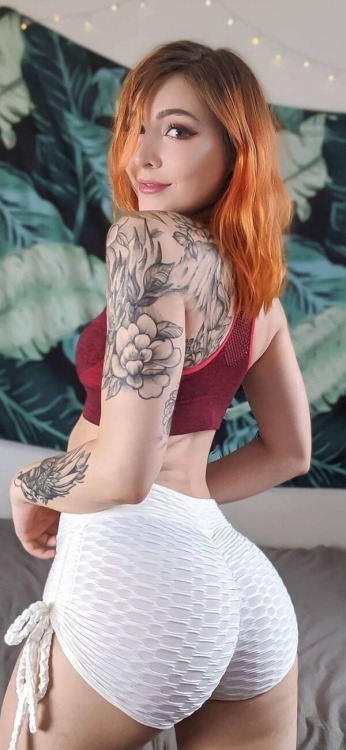 smoldering-ladies:sultry-redheads:SML