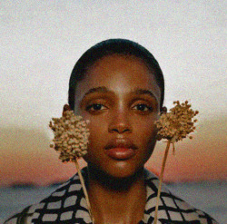 driflloon:    aya jones for vogue spain sept.