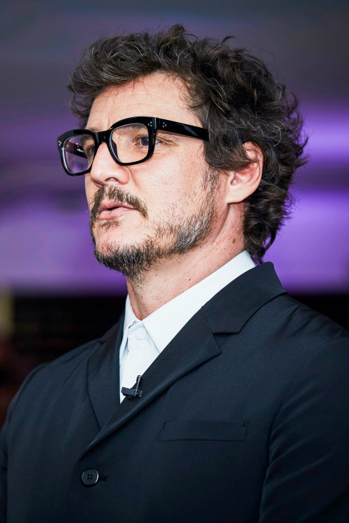 pedrohub:Pedro Pascal at the BAFTA Film Awards 2021