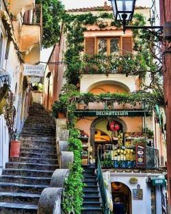verabeert:   Positano, Italy ❤❤M   Cupcakes