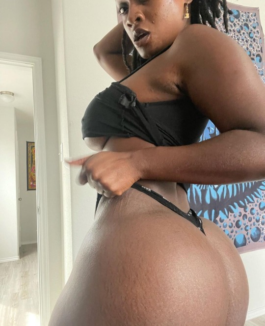 princejazziedad:DeliciouslySexy Luscious Scrumptious BootiDelicious MamiMs LOyal__TriniBaBe………💜🤍💕