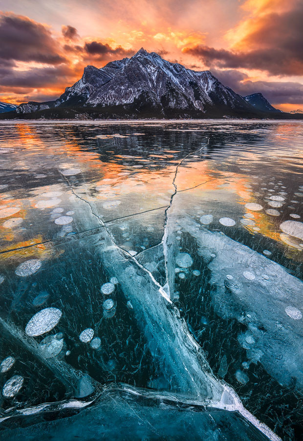 sublim-ature:  Abraham Lake, AlbertaArtur Stanisz