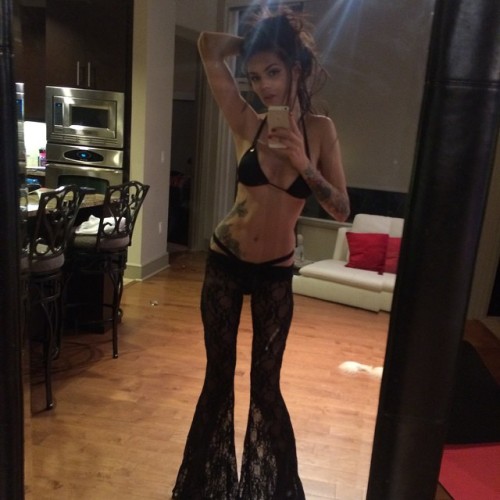 sabrinanelliejuarez:  🙋