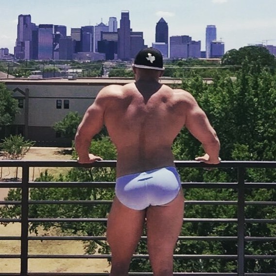 prestonbrok:  Happy Hump Day! This colder weather is making me already miss summer