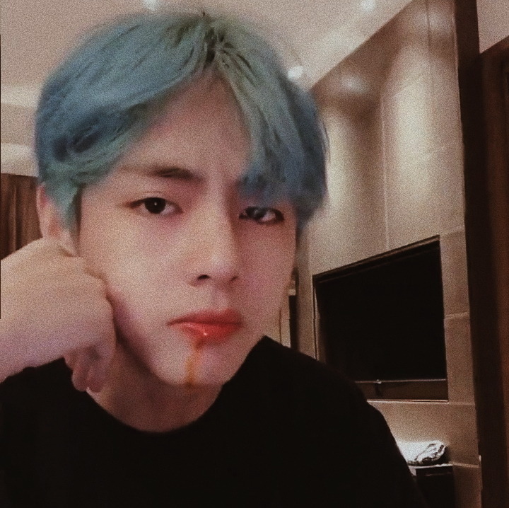 𝐊𝐈𝐌 𝐓𝐀𝐄𝐇𝐘𝐔𝐍𝐆 — kim taehyung icons ♡ he is so cute like if you...