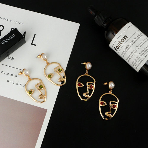 ihellofebruary: Fashion Exaggerated Abstract Human Face EarringsCheck out HERE20% OFF coupon code： t