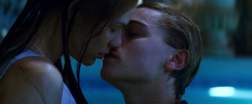 filmaticbby:Romeo + Juliet (1996) dir. Baz Luhrmann