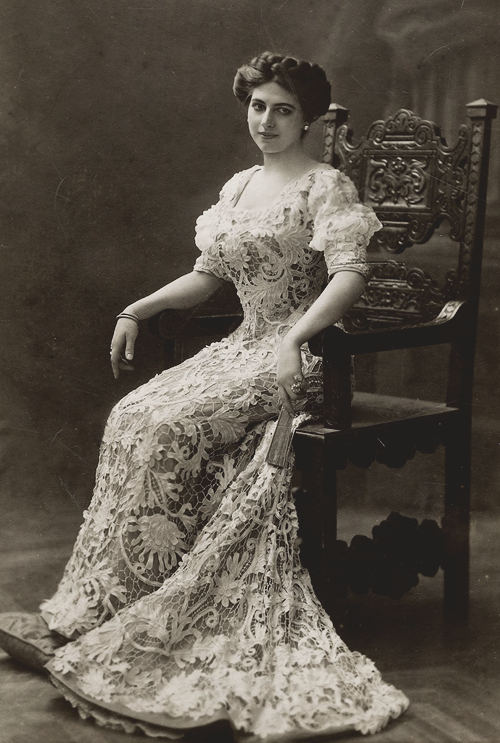 wildsongbird:Mata Hari, 1907