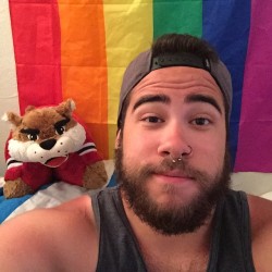 lil-queer:  Sleeps under a rainbow flag to