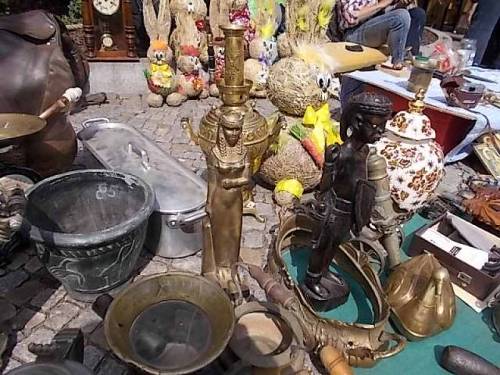 Antiquities market - old things.