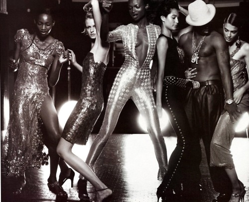 howtobeafuckinglady: &ldquo;Puffy Takes Paris&rdquo; Kate Moss, Alek Wek, Oluchi Onweag