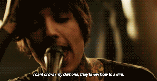 feuntes:  Bring Me The Horizon - Can You Feel My Heart 