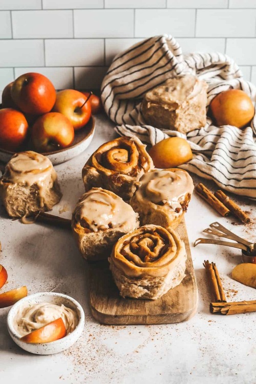 sweetoothgirl: Apple Cider Cinnamon Rolls with Browned Butter Frosting