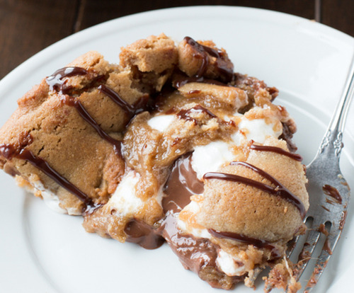 foodishouldnoteat:  if you love food follow my blog! 