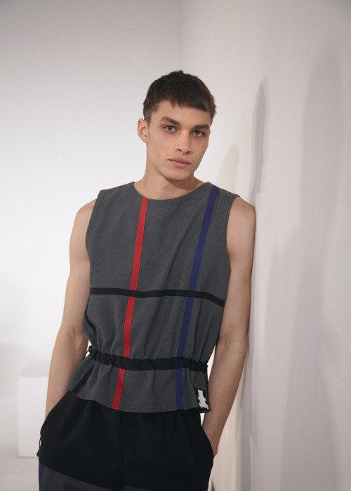 <p><b>Louis Mayhew @ Bobby Abley FW15 </b><br /><i>photographed by <