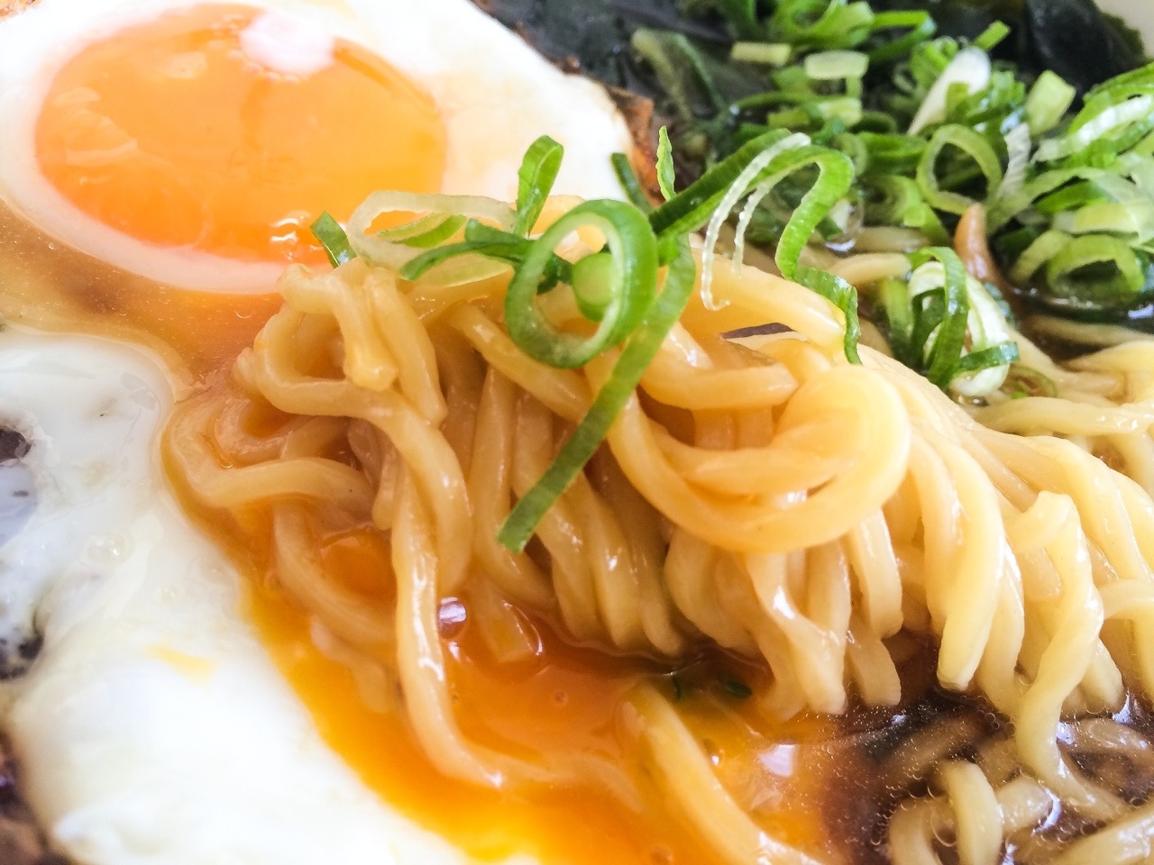 syokujirock:  ワカメたまごラーメン、 炒飯、餃子(焼き過ぎ) 