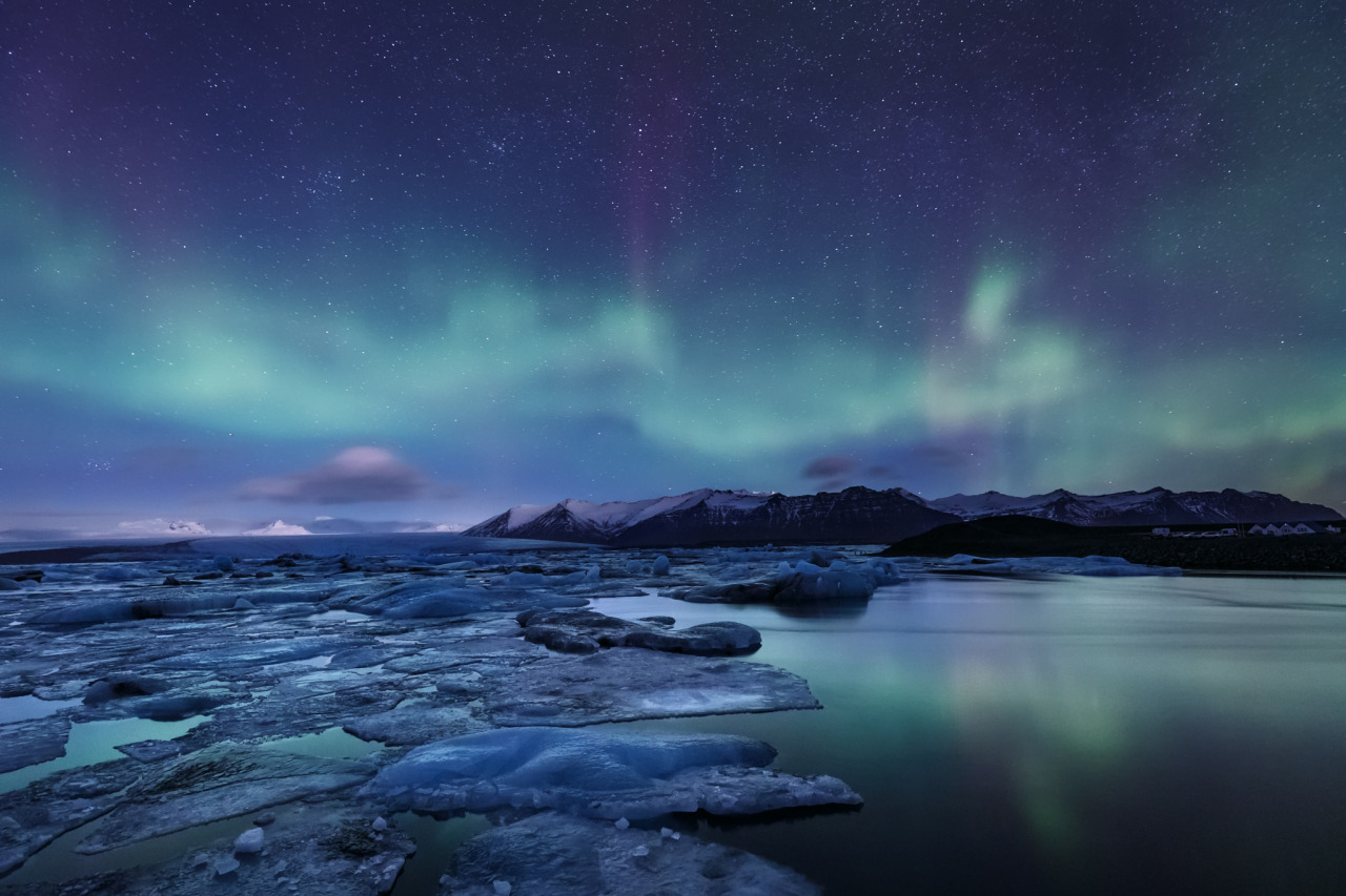 tulipnight:  Green Lagoon by Gernot Posselt