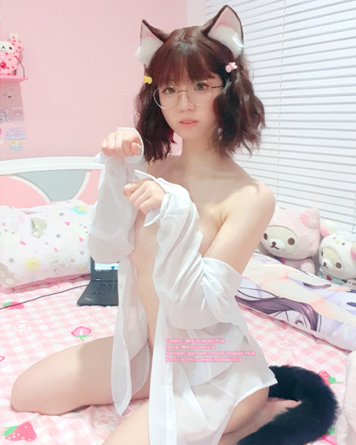 princesskittie:  Nowadays, I take photosets with a character in mind…this one is a shy, tsundere catgirl that lazes around! Give her a name and claim her on my Patreon~ uwu♡ PATREON | Ko-Fi | Snapchat: @chocola_kittie | Buy my exclusives ♡