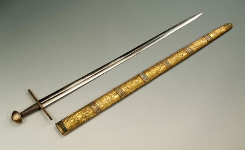 historyarchaeologyartefacts:Sword (110 cm, 1100g) and scabbard made for coronation of Henry IV, Ital