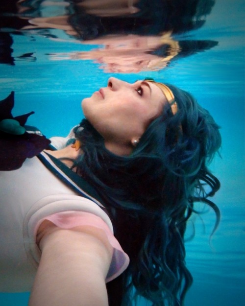 “Submarine Reflection!” So I finally got to try an underwater photoshoot with my Sailor 