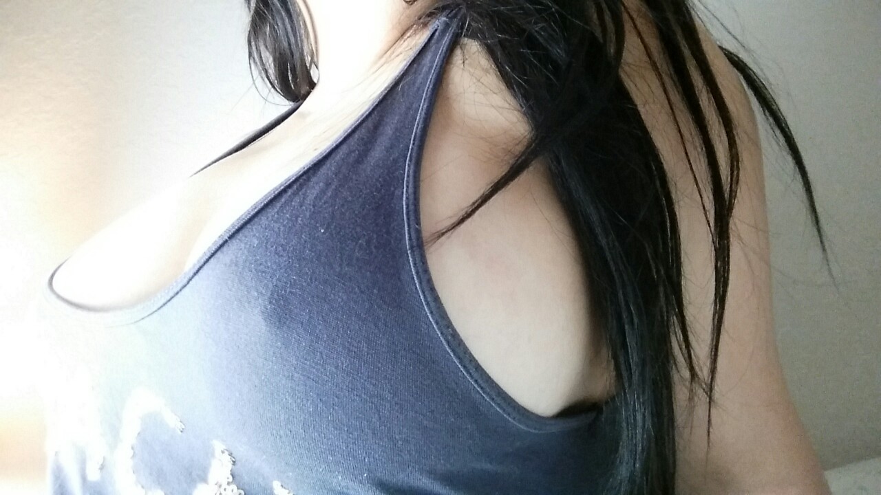 cherryontop-77:  Let’s take a nap together… 