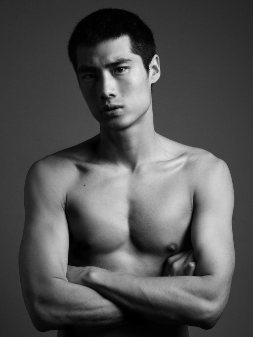bodyfluids:Daniel Liu, Sung Jin Park, Scott Neslage, & Hao Yun Xiang in “Rise of the Asian Mal Supermodel” ph. by Idris & Tony