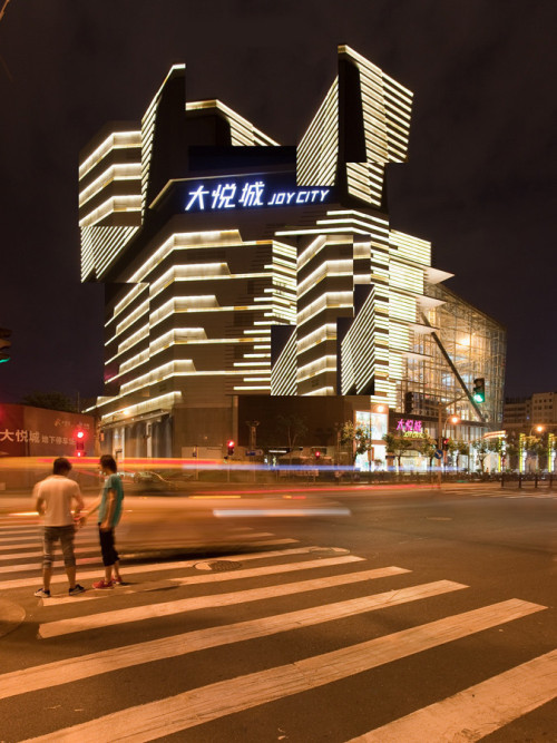 ryanpanos:  Anarchitecture in Shanghai | Oliver Ratsi