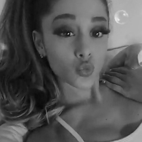 ariana grande icon