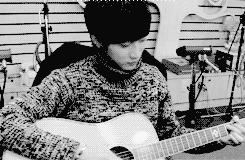 deulithium:  More than singing, Jinyoung 