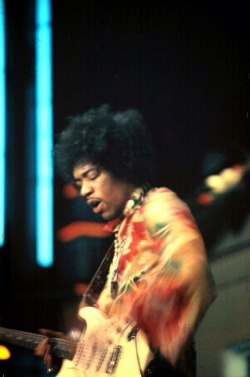 retro2mod: Jimi Hendrix , Stockholm,Sweden 1967-09-04   Never before seen 
