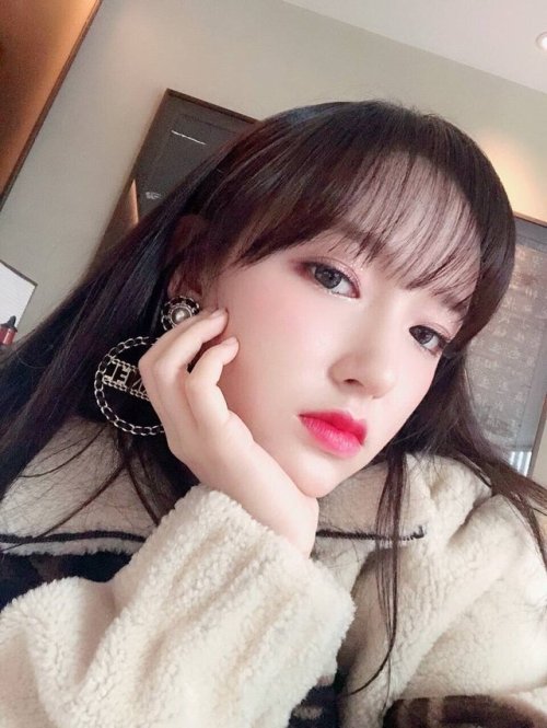 korean-dreams-girls:Cheng Xiao (WJSN) - Selcas