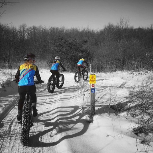 gfurry: @michianavelo fat bike team?   #fatbike #cycling #michianavelo (at Love Creek Nature Center 