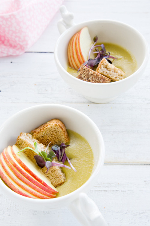 gastronomicgoodies: Green Lentil and Apple-Brown Butter Soup