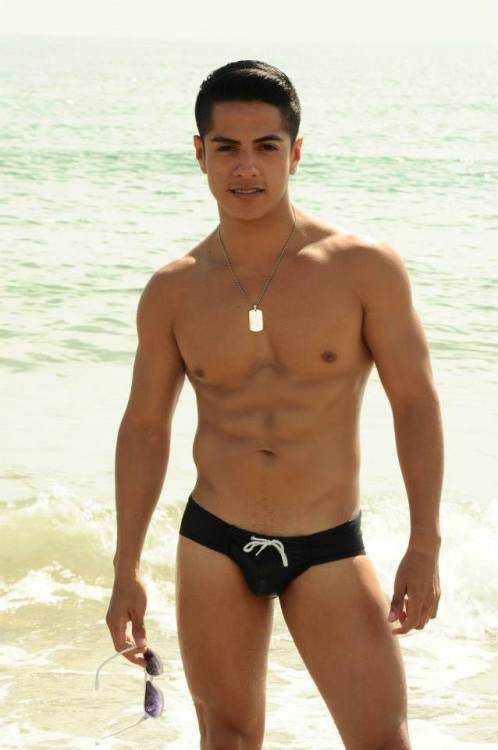 betomartinez:  Beto’s Corner  http://betomartinez.tumblr.com/