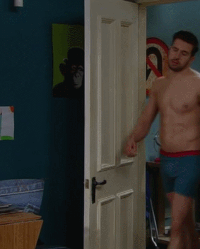 theheroicstarman: Michael Parr (Ross Barton) shirtless and bulging in tight boxers.