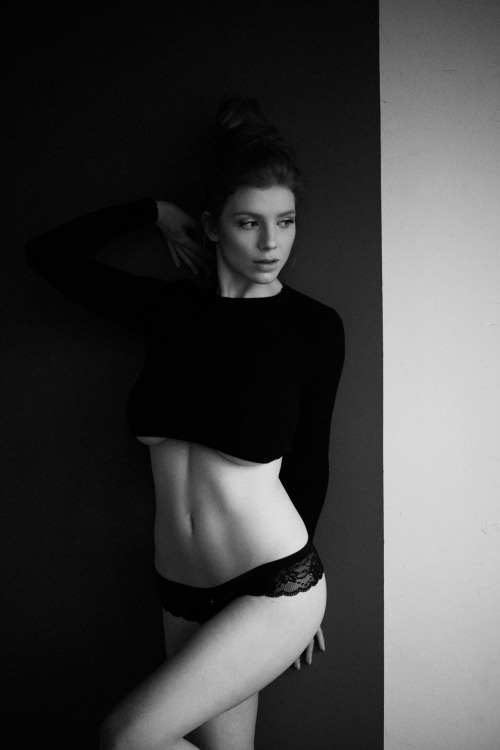 ridiculously-gorgeous:  “Isabelle” (12-17)Isabelle Engel by Michael Taborsky for C-HEADS Magazine