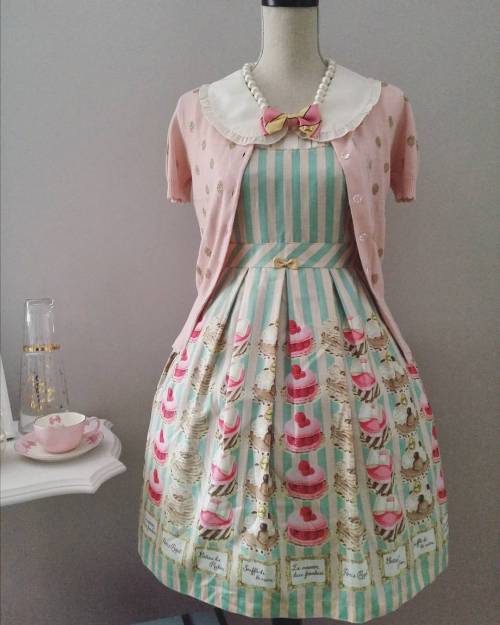 Patisserie #patisserieprint #emilytemplecute #emikyu #lolitafashion #eglcommunity #ootd