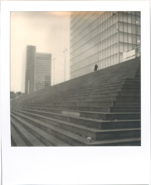 Le navigateur des marches éternelles.Paris, FrancePolaroid SLR670-S, Polaroid Originals BW 600