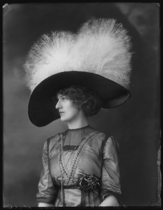 Fashions From The Past — A Fall Leaf Something Hats From Edwardian Era